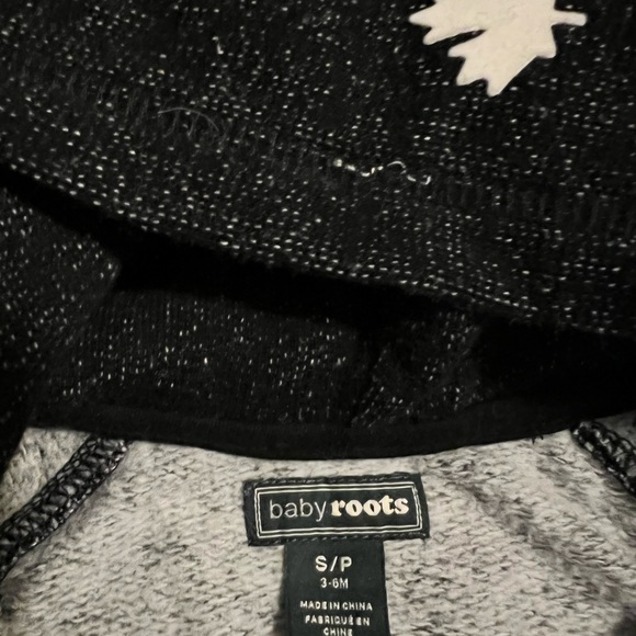 Roots: Cute hoodies😉 - Picture 2 of 2